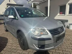Silber Gebraucht 2009 VW Touran Trendline Van / Kleinbus | 2.499 € (Guter Preis)