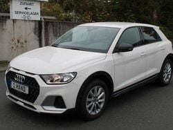 Weiß Gebraucht 2022 Audi A1 Comfort Kleinwagen | 19.800 € (Fairer Preis)