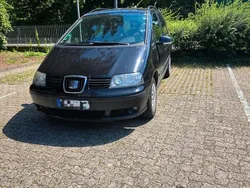 Schwarz Gebraucht 2010 Seat Alhambra Van / Kleinbus | 4.100 € (Etwas zu teuer)
