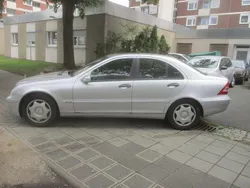 Silber Gebraucht 2002 Mercedes C180 Limousine | 2.999 € (Fairer Preis)