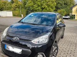 Schwarz Gebraucht 2016 Hyundai i10 Passion Plus Kleinwagen | 7.100 € (Etwas zu teuer)