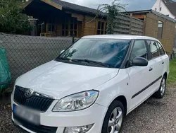 Weiß Gebraucht 2014 Skoda Fabia Kombi | 2.700 € (Fairer Preis)