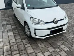 Weiß Gebraucht 2021 VW e-up! Kleinwagen | 10.900 € (Guter Preis)