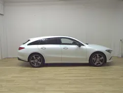 Weiss Gebraucht 2020 Mercedes CLA250 Shooting Brake Progressive Kombi | 22.480 € (Superpreis)
