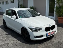 Weiß Gebraucht 2012 BMW 116 Urban Line Kleinwagen | 9.999 €