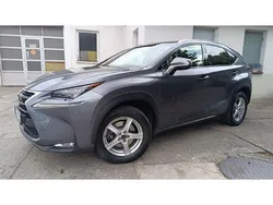 Grau Gebraucht 2016 Lexus NX300h E-FOUR Luxury Line SUV | 26.890 € (Fairer Preis)