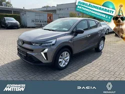 Grau Gebraucht 2024 Renault Captur Evolution SUV | 24.590 € (Etwas zu teuer)