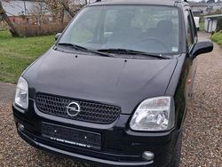 Schwarz Gebraucht 2002 Opel Agila Kleinwagen | 1.600 € (Fairer Preis)