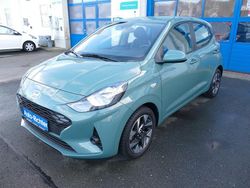 Grün Gebraucht 2024 Hyundai i10 Kleinwagen | 14.450 €