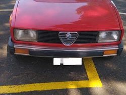 Rot Gebraucht 1978 Alfa Romeo Alfetta Limousine | 7.500 €