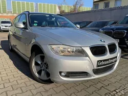 Titansilber metallic Gebraucht 2012 BMW 318 Kombi | 9.850 € (Fairer Preis)