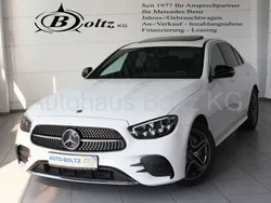 Polarweiß Gebraucht 2023 Mercedes E200 AMG Limousine | 45.800 € (Fairer Preis)