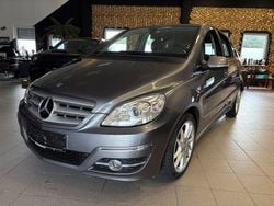 Grau Gebraucht 2009 Mercedes B160 Van / Kleinbus | 5.900 € (Fairer Preis)