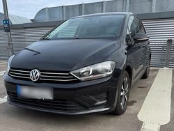 Schwarz Gebraucht 2015 VW Golf Sportsvan Comfortline Van / Kleinbus | 10.900 € (Etwas zu teuer)