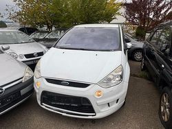 Weiß Gebraucht 2009 Ford S-MAX Titanium S Van / Kleinbus | 2.650 € (Guter Preis)