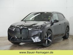 Sophistograu brillanteffekt Gebraucht 2024 BMW iX Sport Line SUV | 48.980 € (Superpreis)