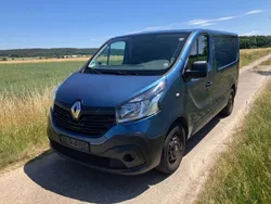 Blau Gebraucht 2017 Renault Trafic Van | 10.900 € (Guter Preis)