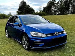Blau Gebraucht 2018 VW Golf VII Highline Limousine | 17.900 € (Guter Preis)