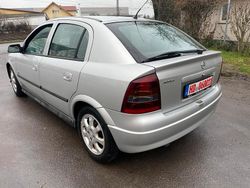 Silber Gebraucht 2003 Opel Astra Kleinwagen | 600 € (Guter Preis)