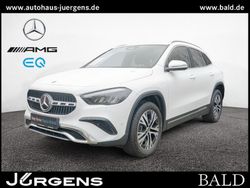 Polarweiß Gebraucht 2024 Mercedes GLA250 Progressive SUV | 37.860 € (Guter Preis)
