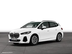 Alpinweiss Gebraucht 2024 BMW 220 Active Tourer Luxury Line Van / Kleinbus | 38.794 € (Teuer)
