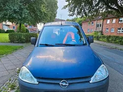 Blau Gebraucht 2002 Opel Combo Van / Kleinbus | 950 € (Fairer Preis)