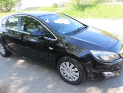 Schwarz Gebraucht 2010 Opel Astra Sport Limousine | 3.200 € (Fairer Preis)