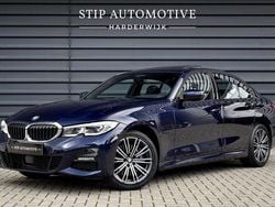 Blau Gebraucht 2020 BMW 330e M Sport Limousine | 35.900 € (Etwas zu teuer)