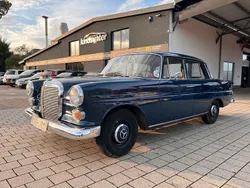 Blau Gebraucht 1966 Mercedes 200 Limousine | 17.900 €