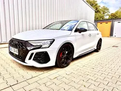 Weiß Gebraucht 2022 Audi RS3 Sport Kleinwagen | 51.900 € (Fairer Preis)