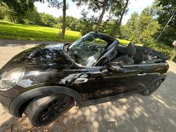 Schwarz Gebraucht 2020 Mini ONE Kleinwagen | 17.500 € (Teuer)