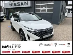 Pearl white/black Neu 2025 Nissan Qashqai Comfort SUV | 37.690 € (Fairer Preis)