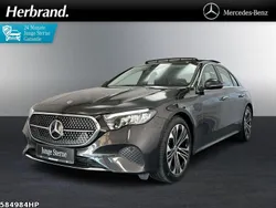 Grau Gebraucht 2024 Mercedes E220 Avantgarde Limousine | 48.990 € (Superpreis)