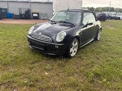 Schwarz Gebraucht 2004 Mini Cooper Cabriolet Cabrio | 4.700 € (Teuer)