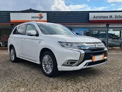 Beige Gebraucht 2018 Mitsubishi Outlander P-HEV Intro Edition Limousine | 21.840 € (Fairer Preis)