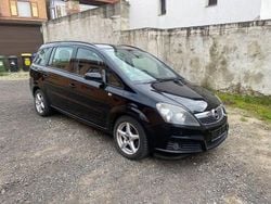 Schwarz Gebraucht 2007 Opel Zafira Van / Kleinbus | 2.900 € (Fairer Preis)