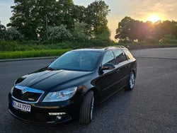 Schwarz Gebraucht 2012 Skoda Octavia RS Kombi | 9.500 € (Fairer Preis)