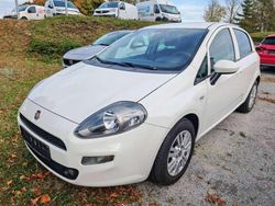 Gelato weiss Gebraucht 2017 Fiat Punto Lounge Kleinwagen | 6.500 € (Etwas zu teuer)