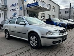 Silber Gebraucht 2008 Skoda Octavia Tour Kombi | 1.999 € (Superpreis)