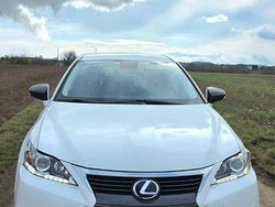 Weiß Gebraucht 2014 Lexus CT200h Limousine | 11.500 € (Fairer Preis)