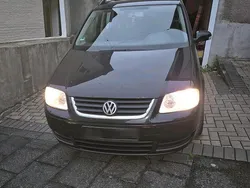 Schwarz Gebraucht 2004 VW Touran Van / Kleinbus | 999 € (Superpreis)