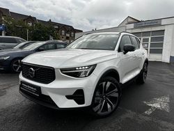 Weiß Gebraucht 2024 Volvo XC40 Plus SUV | 37.666 € (Fairer Preis)