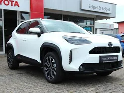 Weiß Neu 2025 Toyota Yaris Cross Team SUV | 28.250 €