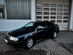 Schwarz Gebraucht 2004 Skoda Octavia Limousine | 3.500 € (Etwas zu teuer)