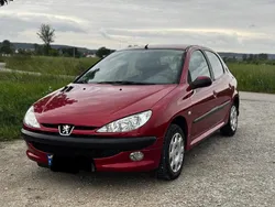 Rot Gebraucht 2004 Peugeot 206 Kleinwagen | 850 € (Fairer Preis)
