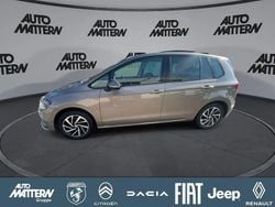 Pyramid gold metallic Gebraucht 2018 VW Golf Sportsvan Join Van / Kleinbus | 17.390 € (Fairer Preis)