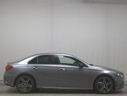 Grau Gebraucht 2022 Mercedes A200 AMG line Limousine | 23.980 € (Guter Preis)