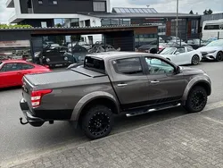 Braun Gebraucht 2017 Mitsubishi L200 Edition Abholung | 22.390 € (Guter Preis)