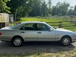 Silber Gebraucht 1998 Mercedes E240 Elegance Limousine | 1.400 € (Superpreis)