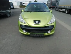 Gelb Gebraucht 2009 Peugeot 207 Urban Move Kombi | 2.999 € (Teuer)